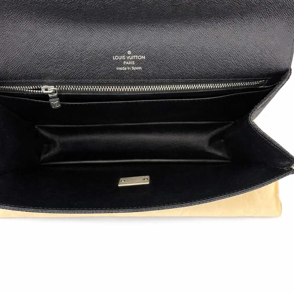 Louis Vuitton Selenga Taiga Clutch Black | Authentic | 2015 | Proof - Picture 12 of 15